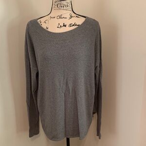 Athleta Heather Gray Long Sleeve Tee